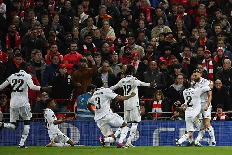 Para Pemain Real Madrid merayakan gol ke gawang Liverpool. Foto:AFP/Paul Ellis via Kompas.com