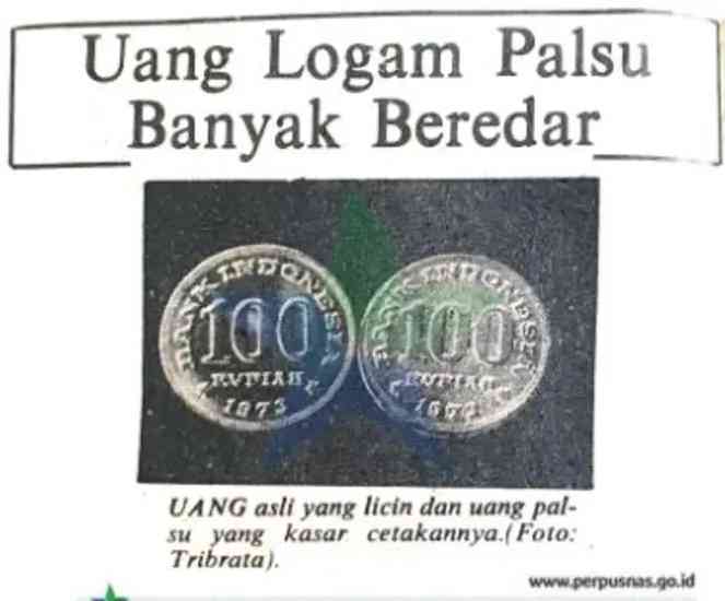 Uang koin 100 rupiah asli dengan yang palsu dalam sebuah berita di Harian Pos Kota terbitan 22 November 1975 (foto: Perpustakaan Nasional RI) 