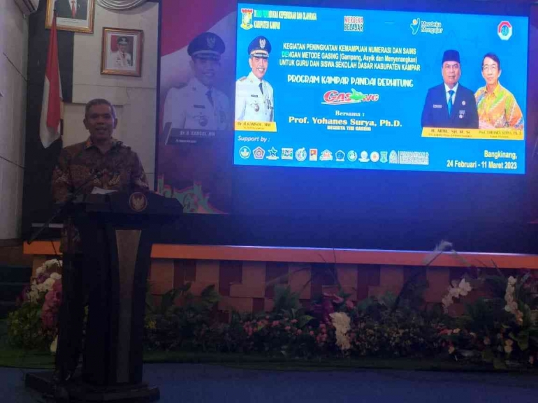 Dokpri. PJ Bupati Kampar, Dr. H. Kamsol, M.M membuka pelatihan Gasing di Balai