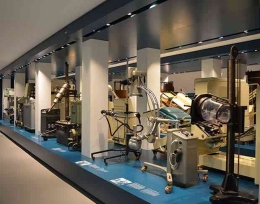 Alat-alat dengan Sinar-X di Museum Roentgen |foto: Deutsches Roentgen Museum 
