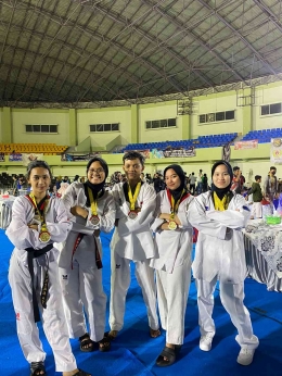  UKM Taekwondo Usakti Raih 7 Medali Emas dan 8 Medali Perak (Dok. Universitas Trisakti)
