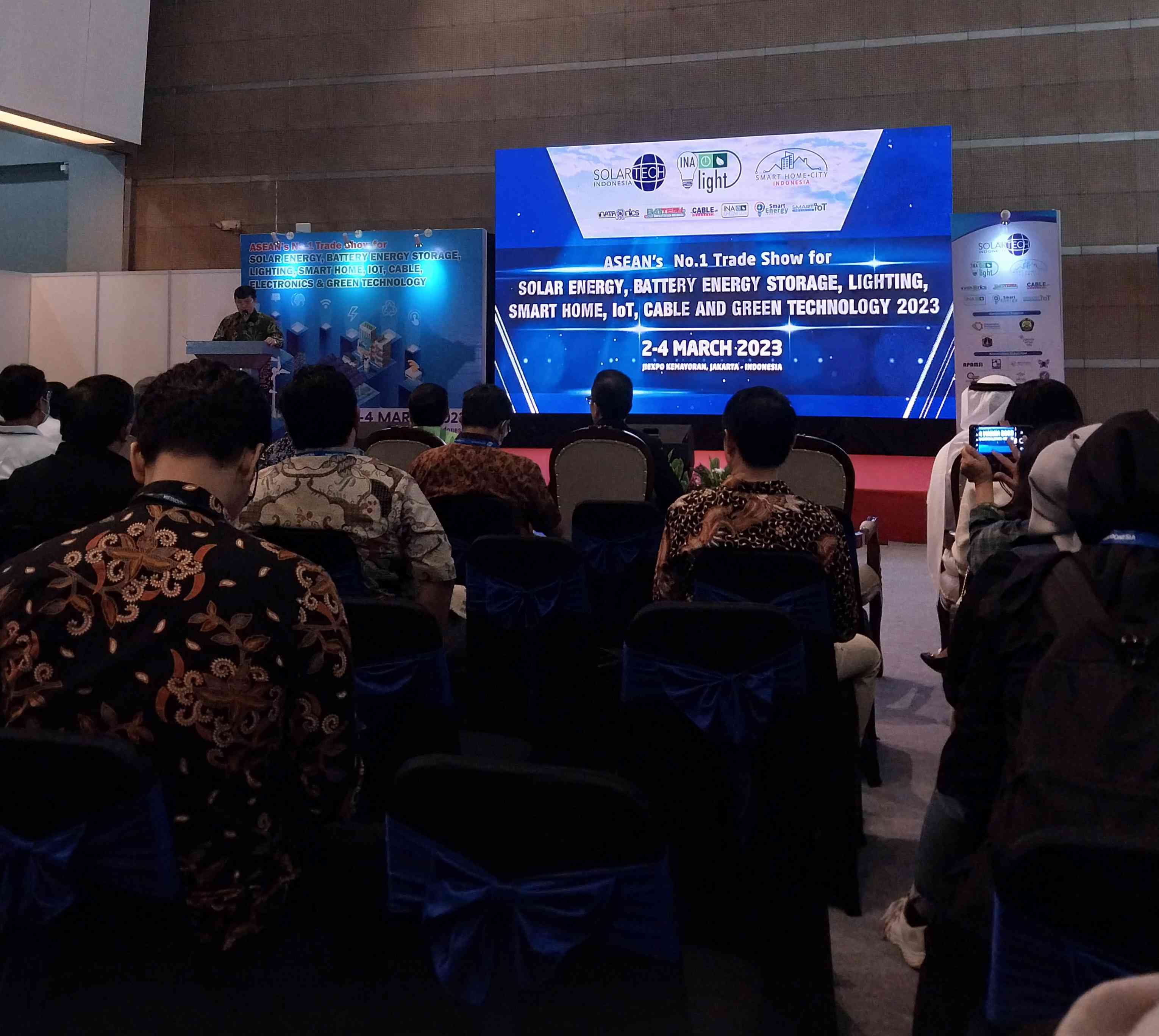 Foto Artikel : GEM Indonesia Gelar Pameran Teknologi Energi Hijau ...