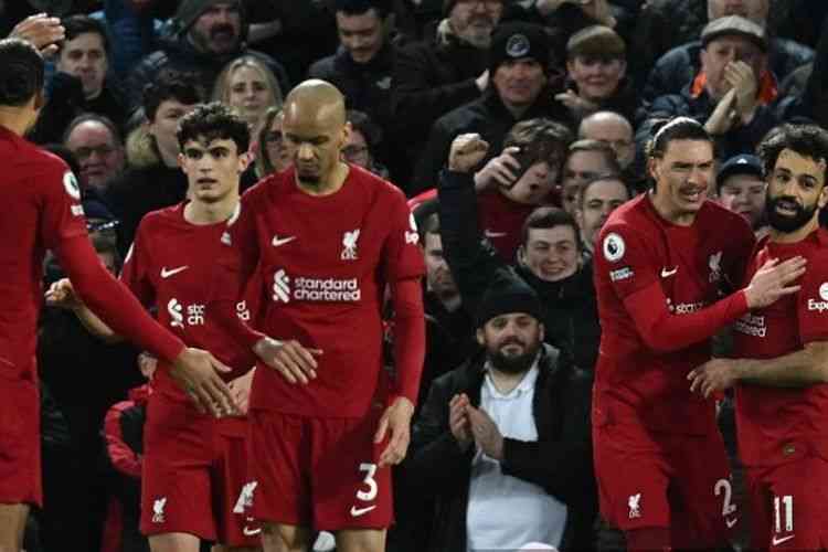 Liverpool menang 2-0 atas Wolves membawa mereka ke posisi 6 klasemen Premier League (Foto AFP/Paul Ellis via Kompas.com). 