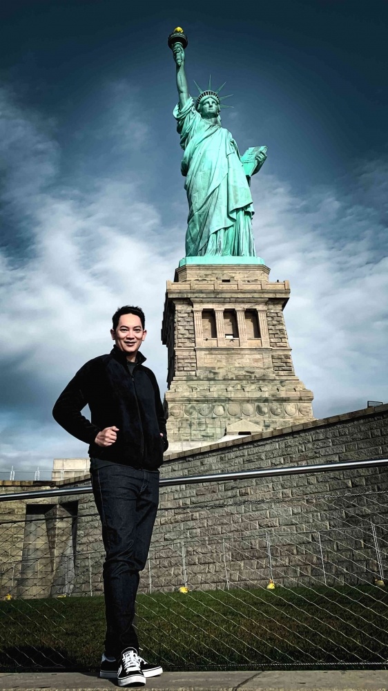 Patung Liberty, salah satu tengaran dan ikon pariwisata AS. (sumber: dokumentasi pribadi)