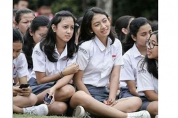 Siswi SMA di Denpasar. Sumber hitekno.com