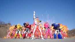 Kikai Sentai Zenkaiger. Sumber: My Shiny Toy Robot.com. 