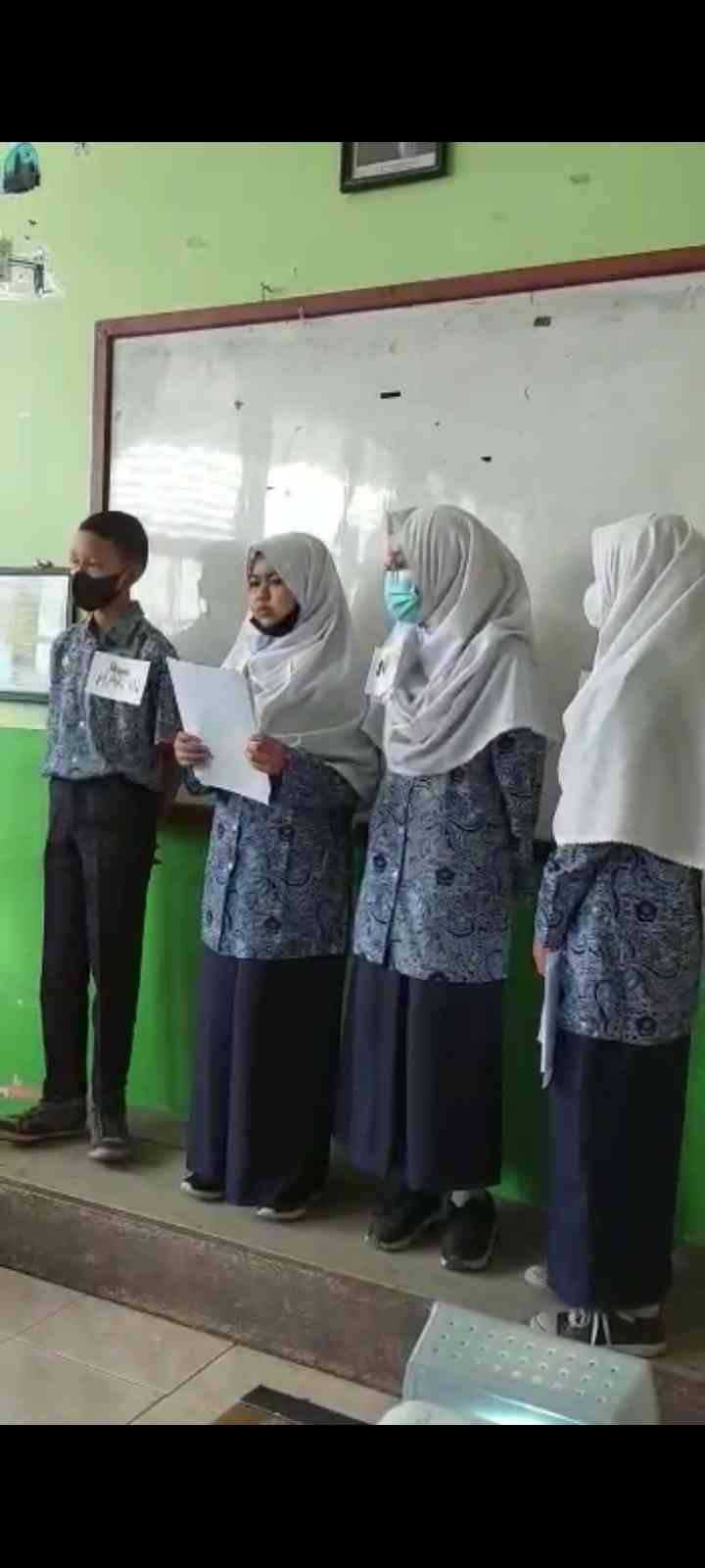 Keterampilan Berkomunikasi Yang Efektif Secara Lisan Oleh Siswa Halaman ...