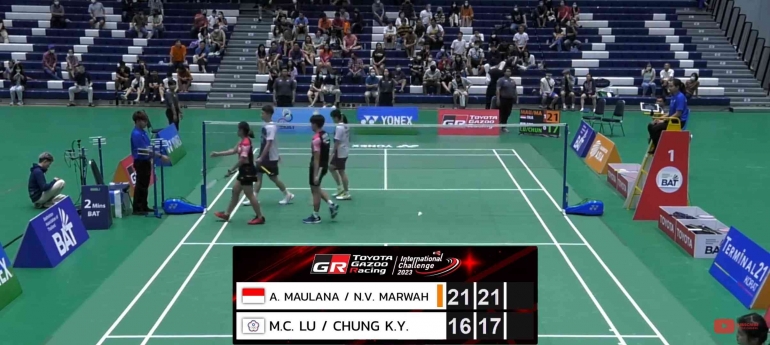 Adnan/Nita kalahkan Taipei di semifinal (Bidik Layar YouTube.com/BadmintonThailand Official) 