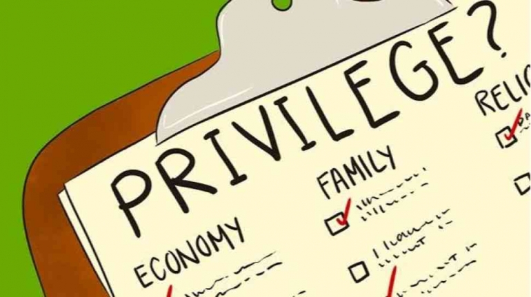 sumber: Ilustrasi Daftar Privilege (Jojonomic)