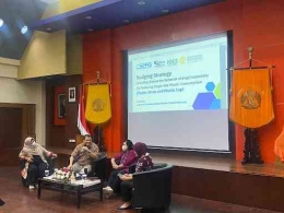 Para pembicara seminar di kampus Universitas Indonesia di Depok. | Sumber: CSEAS 