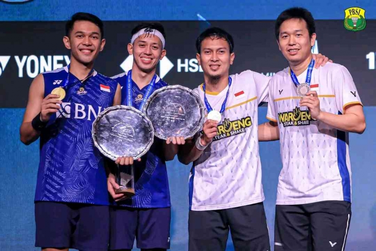 Gelar super 1000 kedua bagi Fajar/Rian (Foto Facebook.com/Badminton Indonesia) 