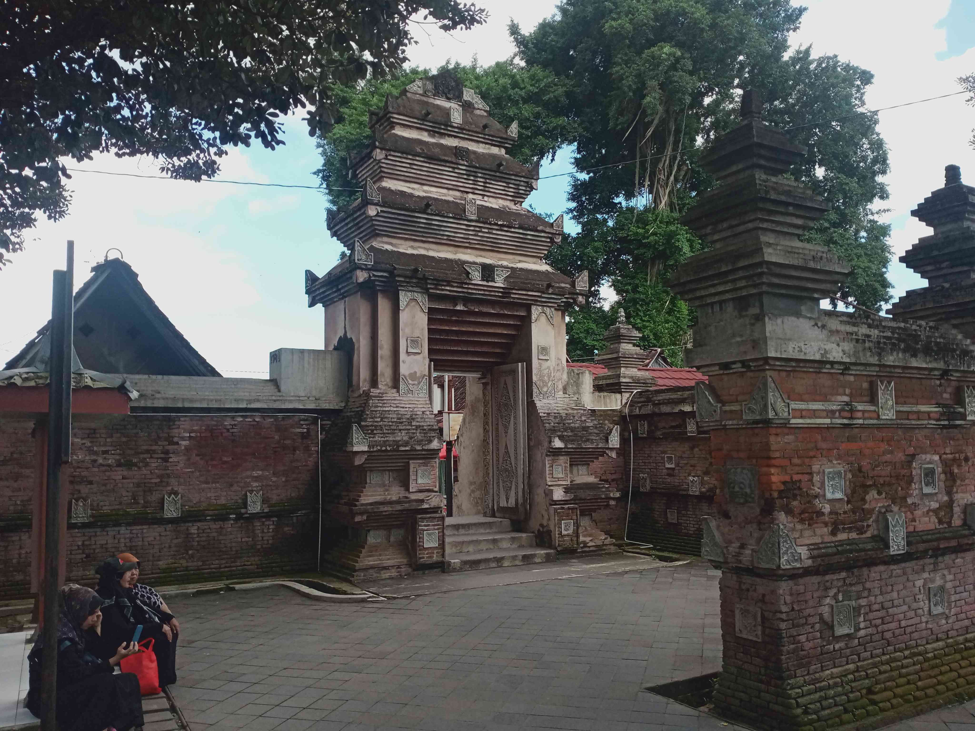 Dua Masjid Gedhe Di Jogya Halaman 1 - Kompasiana.com