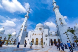 Masjid Raya Sheikh Zayed Kota Solo.(Kompas.com/Anggara Wikan Prasetya)
