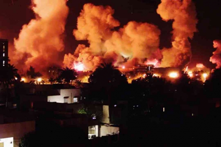 Serangan rudal Amerika dan sekutunya pada malam hari selama beberapa minggu berhasil meluluh lantakkan Bagdad. Photo: .aljazeera.com 