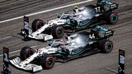 Mercedes mendominasi di awal era hybrid F1 (mercedesamgf1.com)