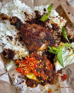 Bebek Tumapel Mbak Roh (Sumber: instagram.com/surabayafoodies)