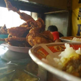 Bebek Goreng Palupi (Sumber: instagram.com/sam_kuliner)