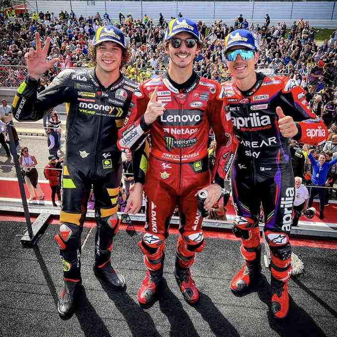 Marco Bezzecchi, Peco Bagnaia dan Maverick Vinales, pemilik podium di MotoGP Portugal. Sumber: @MotoGP