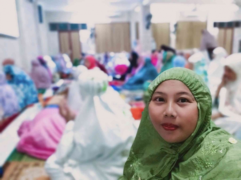 Suasana taraweh berjamaah di Masjid An-Nur Sanglah Denpasar | Dok Pribadi