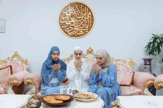 Ramadan itu ajarkan kita kesederhanaan bukan hedonisme (Ilustrasi Pexels.com/Thirdman) 