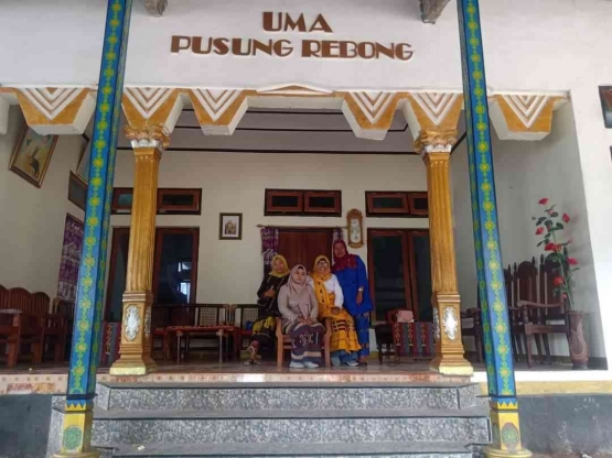 Gbr. Istana PusungRebong (dokumen pribadi)