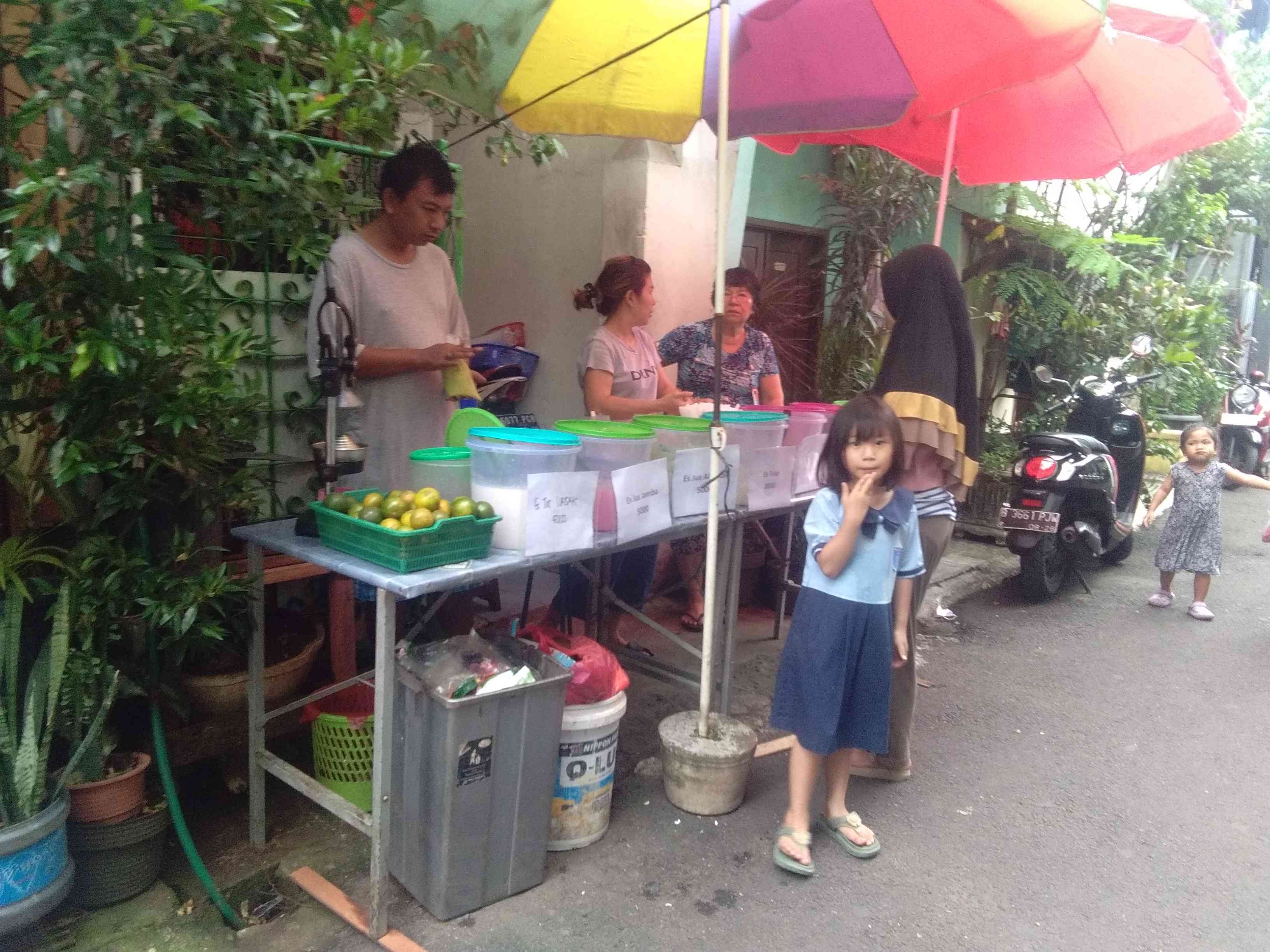 Penjual kudapan ramadhan, takjil. Foto: Asof12/ilustrasi