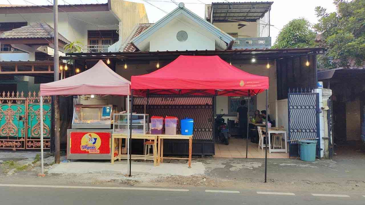 Foto tampak depan kedai Ros'ta/Dokpri