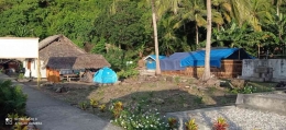 Gambar 9. Tempat rumah Keluarga Litaay tepat berada di samping Gereja Imanuel Mesa – Pulau Teon (dok. pribadi)
