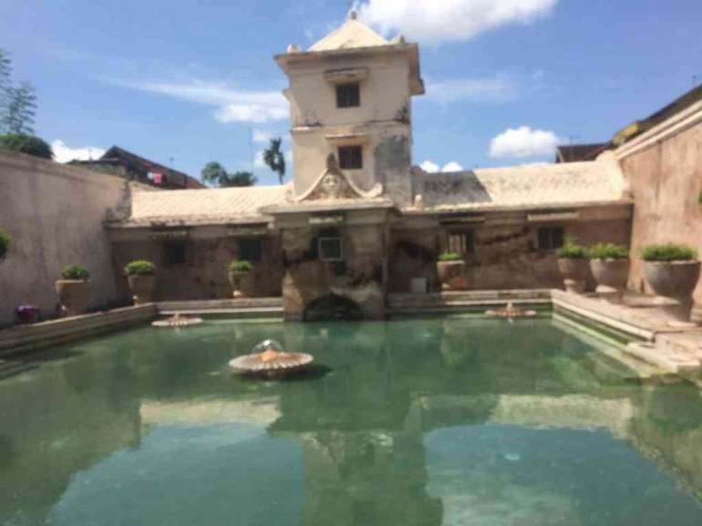 Kolam di Taman Sari: Dokpri