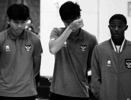 Ekspresi kekecewaan pemain Timnas U20 setelah Indonesia batal menjadi tuan rumah Piala Dunia U20. | Foto: Dok. PSSI