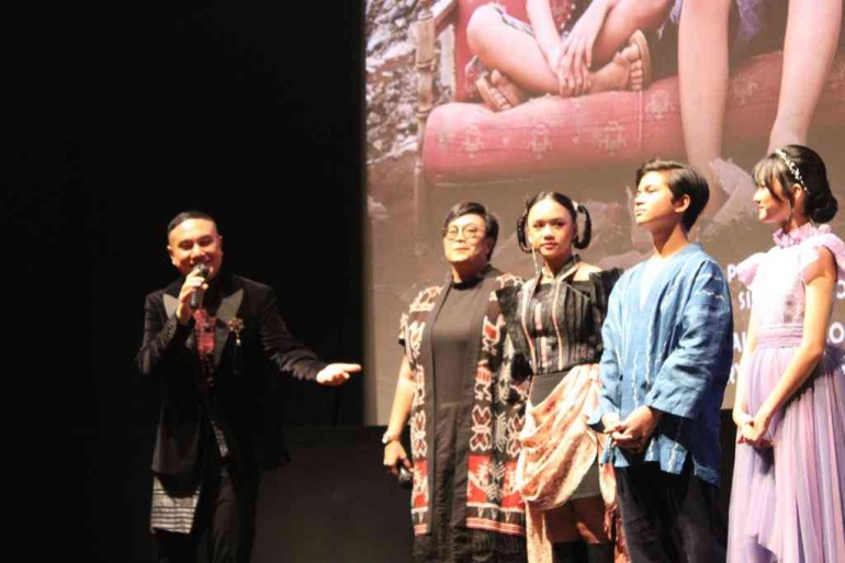 Rio Silaen, Pritagita Arianegara, Neona Ayu, Muzakki Ramdhan, Keira Vanaya di Gala Premiere Film Surga Dibawah Langit (sumber: Pribadi)