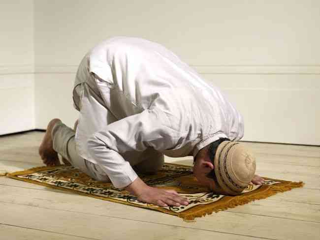 Sholat (detik.inet.id)