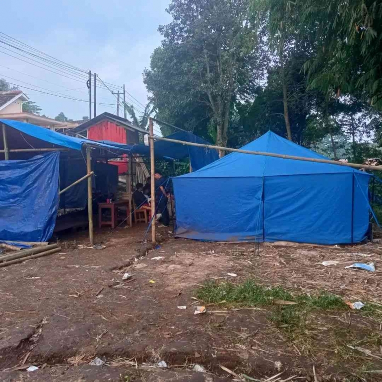 Tenda Pengungsian Korban Gempa Cianjur. Sumber Foto: Koleksi Pribadi