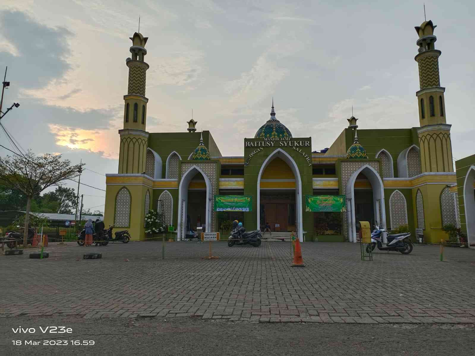 Suasana senja di Masjid IAIN Salatiga.Dokpri