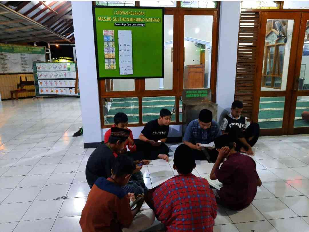 Remaja Masjid Sulthon Muhammad Batiniyadi Bulusulur Wonogiri. Dokpri