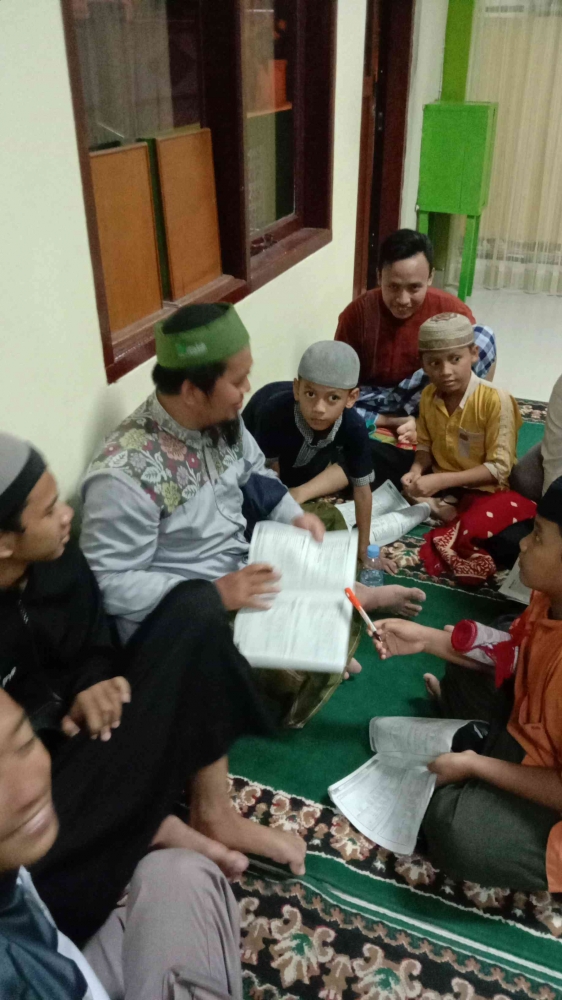 Minta tanda tangan penceramah Ramadhan/dokpri