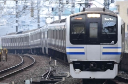 KRL seri E217 yang beroperasi di JR East, yang kabarnya akan diimpor KAI Commuter | Maronero 38/Wikimedia Commons (CC)