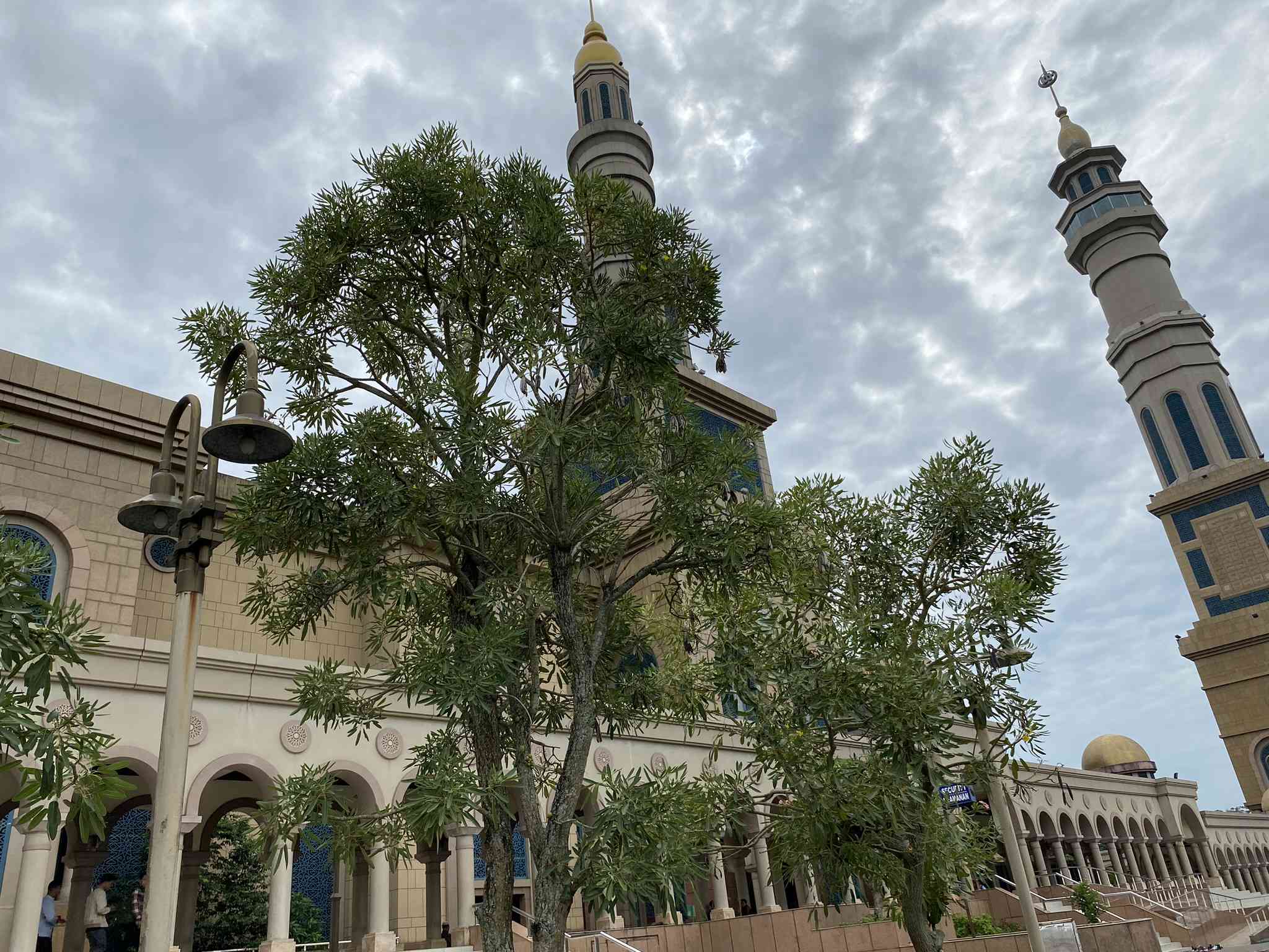 Islamic Center Samarinda dari depan (Dokumen pribadi : Riduannor/Istimewa)