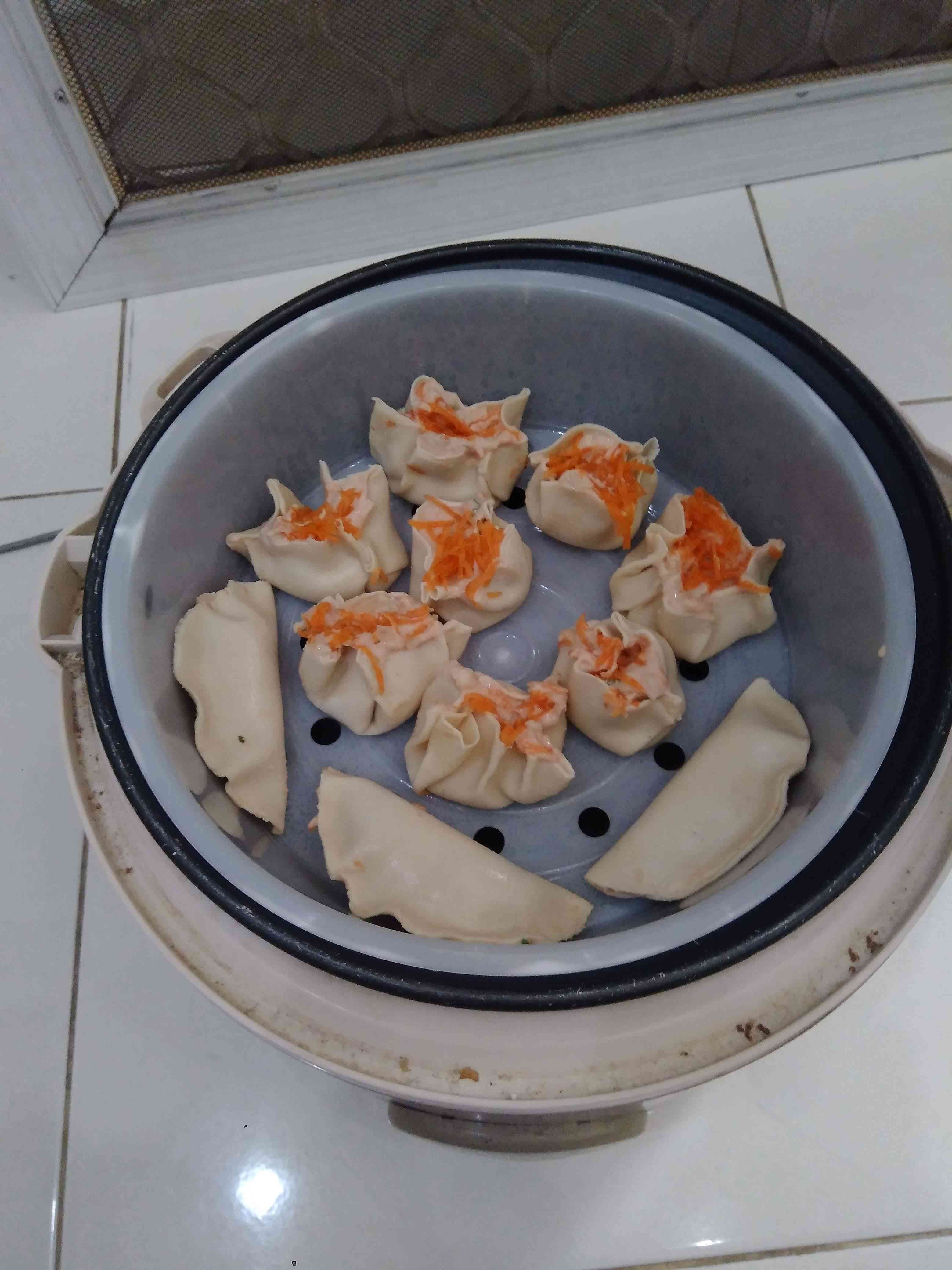 Proses buat dimsum, kukus di magicom, dok pribadi