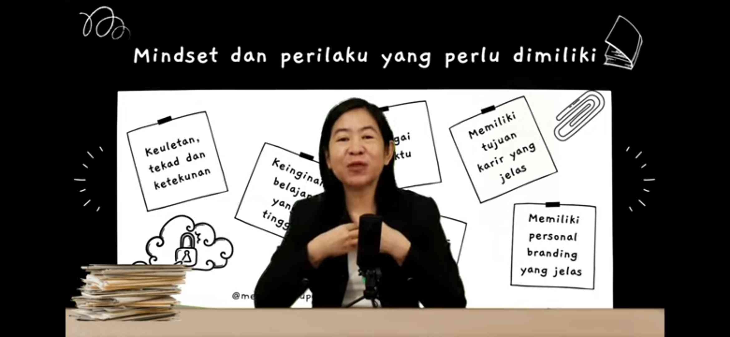 Tangkapan layar saat mengikuti webinar time manajement and success woman.