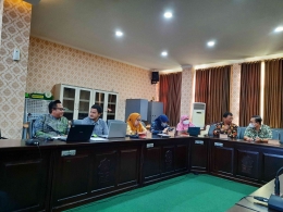 Dosen UIN Raden Mas Said Surakarta Diskusi Menagemen Resiko. Dokpri