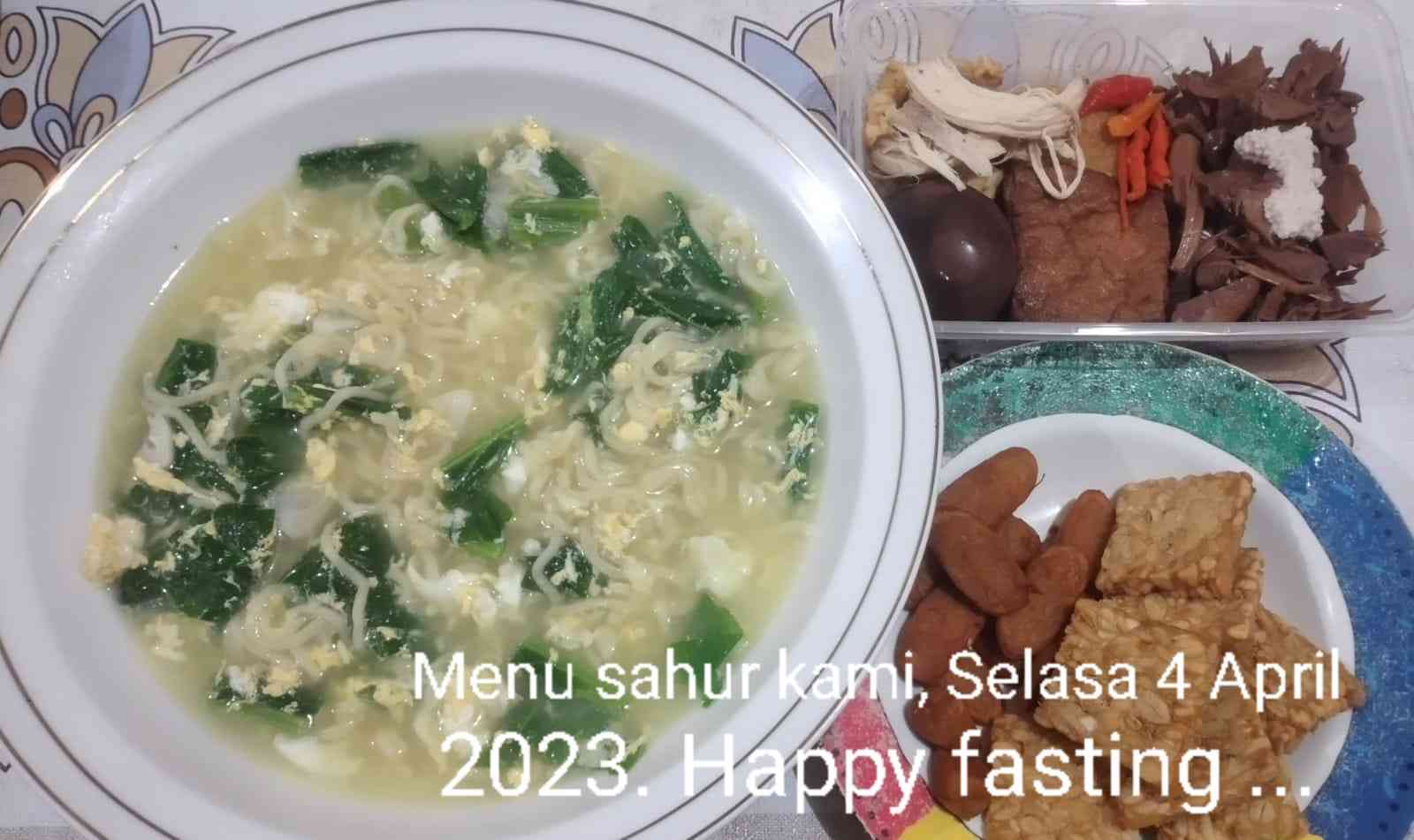 Kreasi Mie Instan menemani sahur kami di Selasa, 4 April 2023 (Dokumen Pribadi)