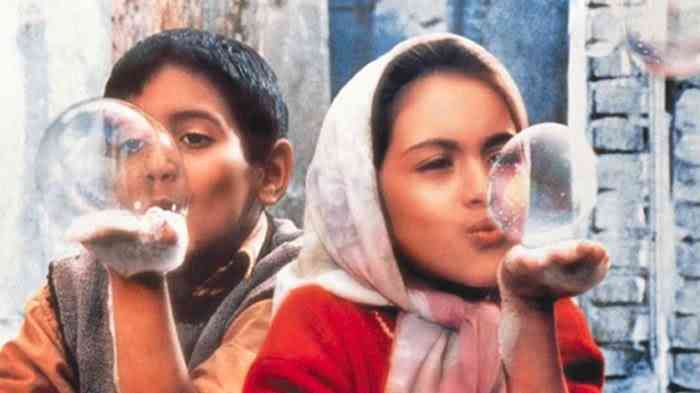 Ali dan Zahra dalam film Children of Heaven/www.cinemaexpress.com