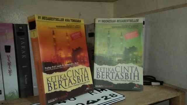 Novel aslinya (Sumber : dokumen pribadi)