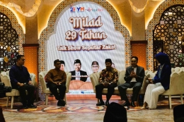 Talkshow seputar zakat yang dihadiri oleh stackholder pegiat zakat Jawa Timur. dokpri