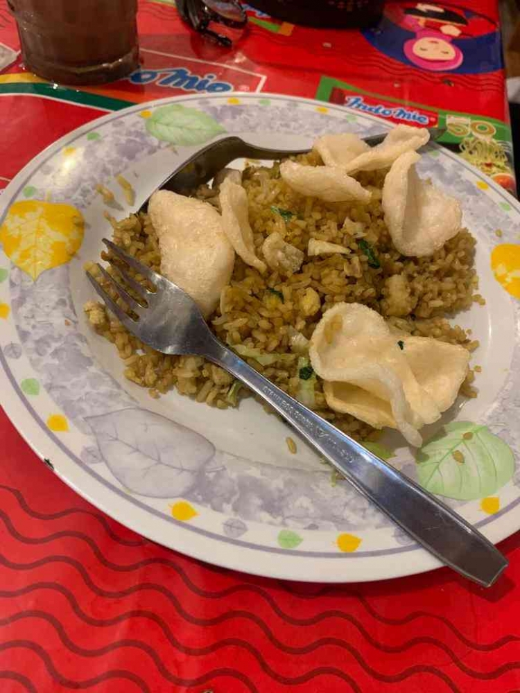 Warung Burjo New Panghegar Cafe Rame-rame dan Enak Saat Bulan Ramadan ...