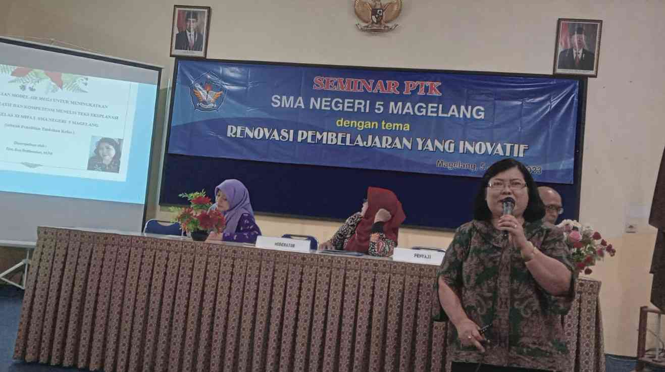 Bu Eva saat mempresentasi karya penelitian AIR MEGA pada seminar tanggal 6 April 2023.Dokpri