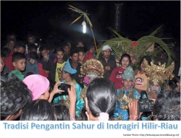 Image: Tradisi Pengantin Sahur yang Unik di Indragiri Hilir-Riau (Sumber Photo: kebudayaan.kemdikbud.go.id)