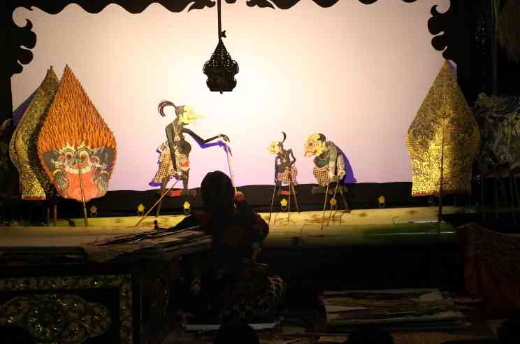 Gelaran wayang jelang sahur (sumber: budaya.jogjaprov.go.id/ifid)