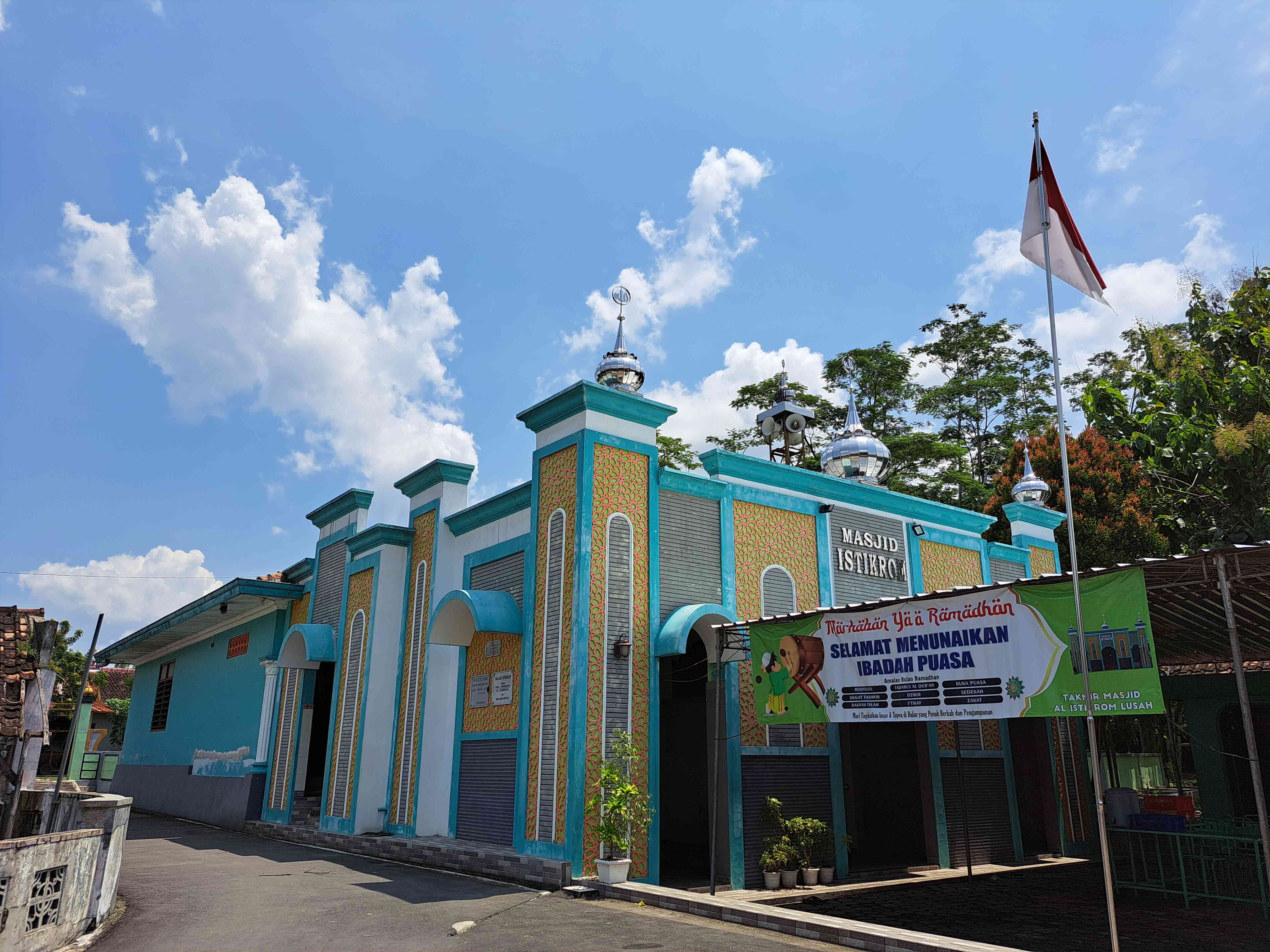 Masjid tiban (koleksi pribadi)